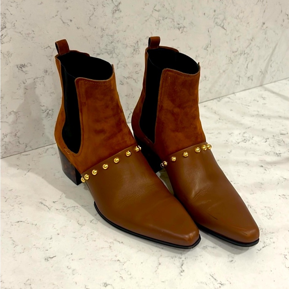 BALMAIN Paris studded Leather Chelsea ankle boots. Size 39